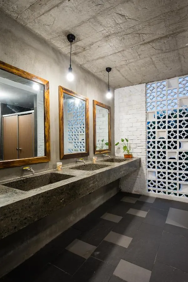 Ccasa Hostel Нячанг Вьетнам